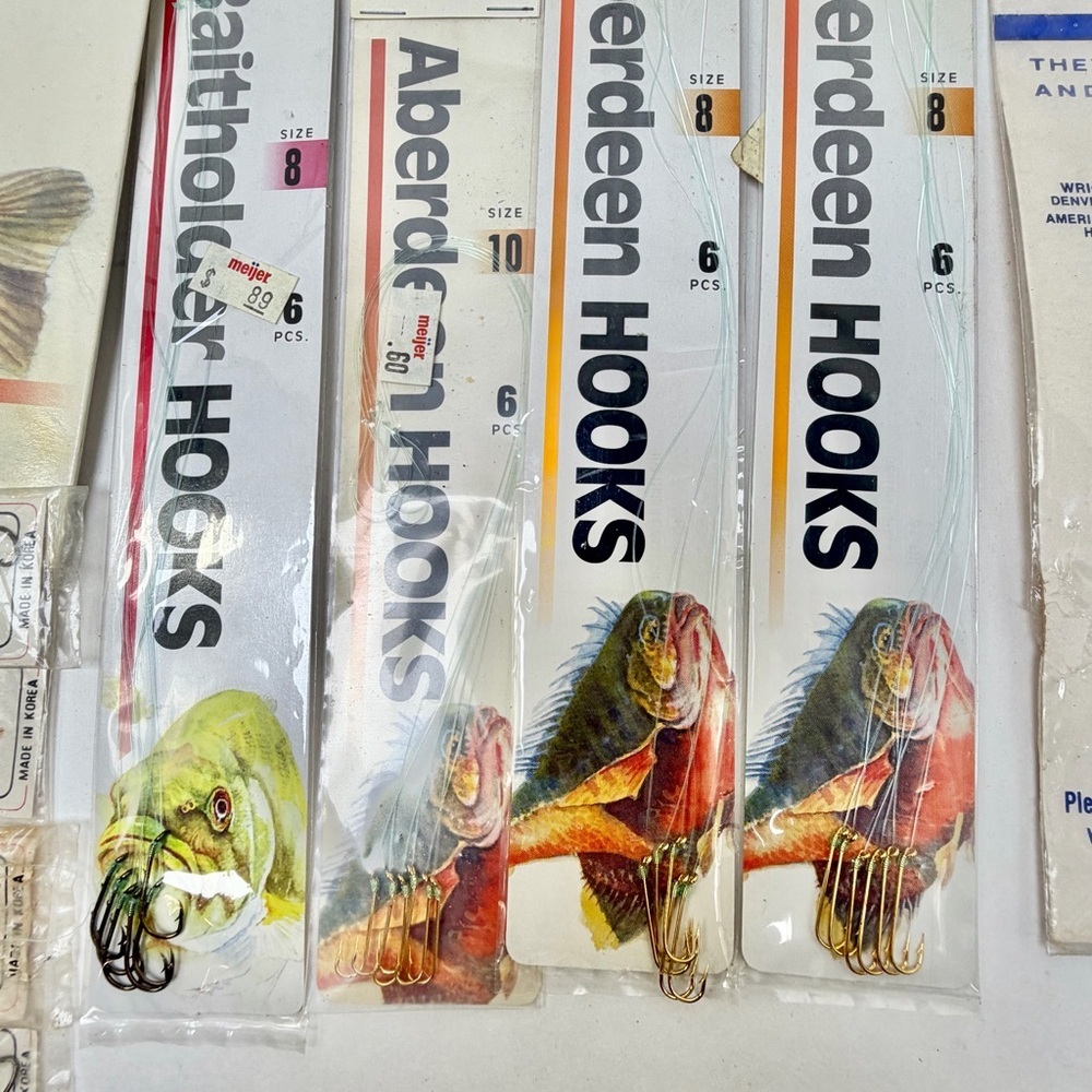 Vintage Fishing Hook Lot Danielson Aberdeen Eagle Claw 100+ pcs - Picture 2 of 6